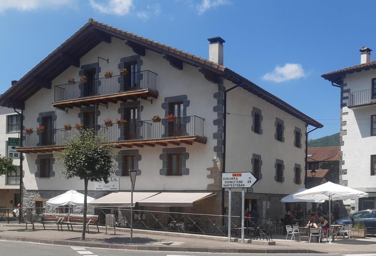 Hostal-Cicloturismo Lopenea Leitza  Eksteriør bilde