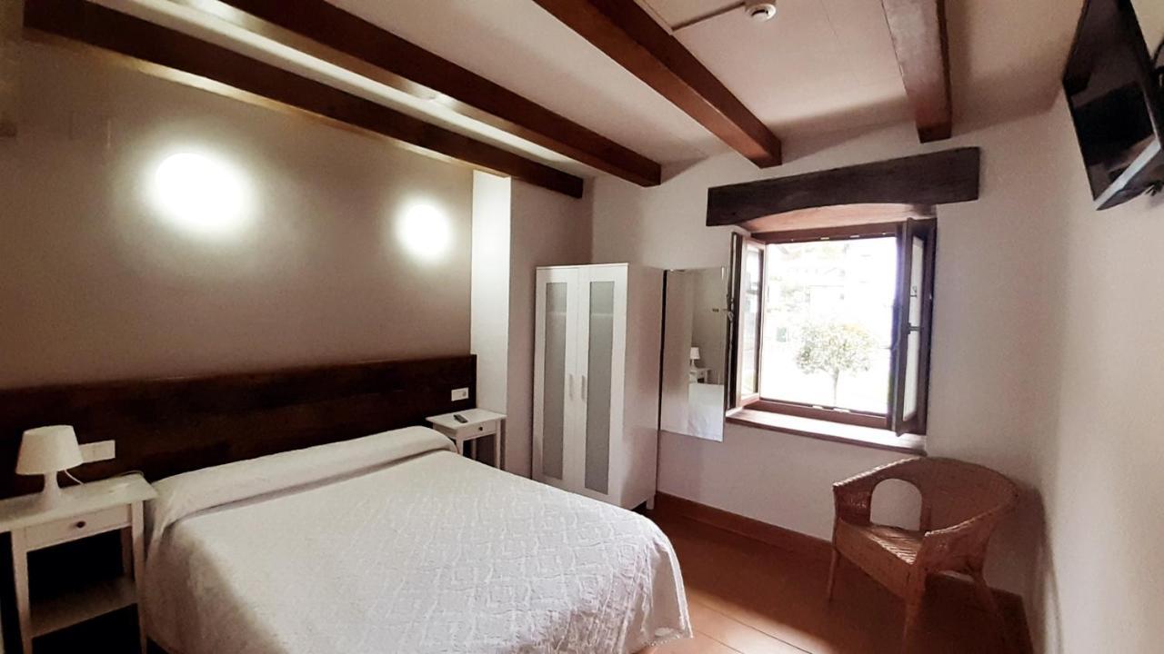Hostal-Cicloturismo Lopenea Leitza  Eksteriør bilde