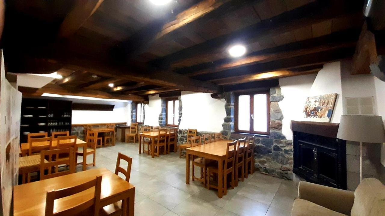 Hostal-Cicloturismo Lopenea Leitza  Eksteriør bilde